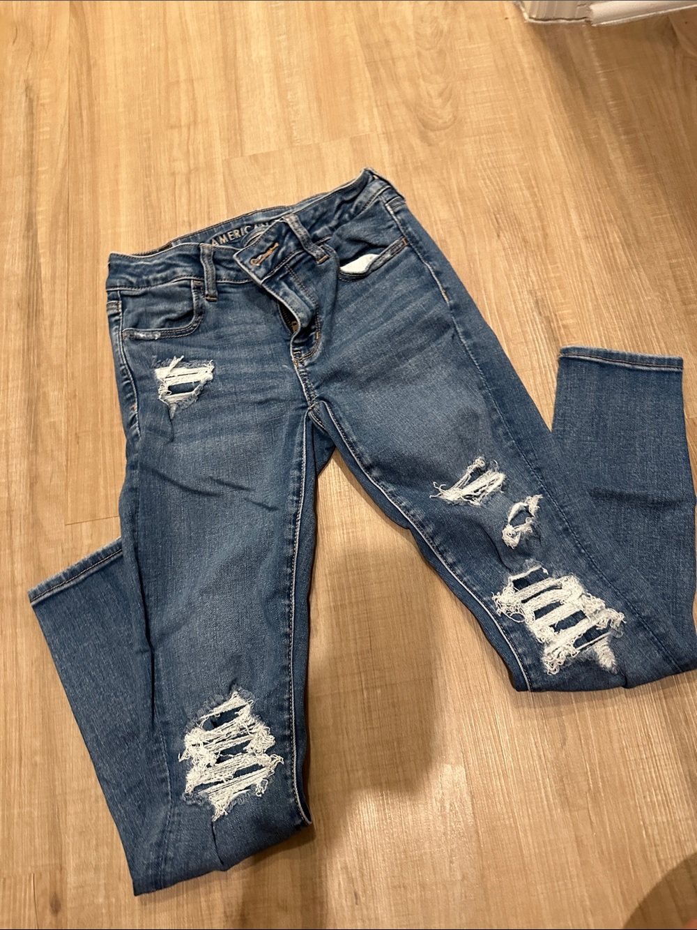 American Eagle Outfitters Distressed Blue Skinny Jeans